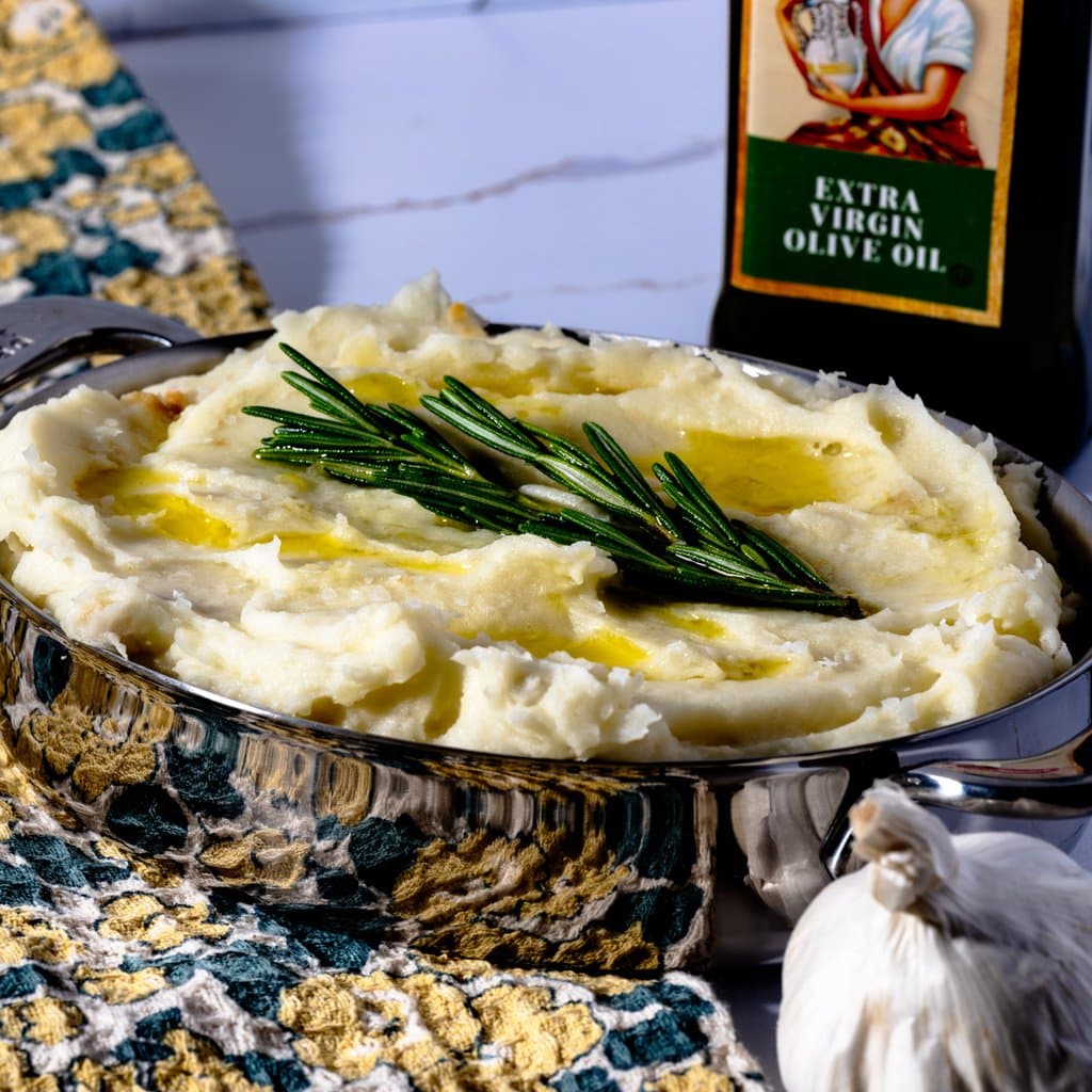 Garlic Roasted Olive Oil Mashed Potatoes